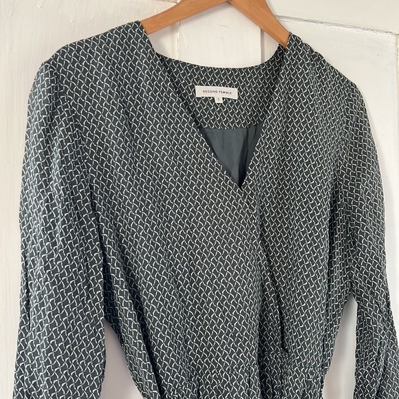 Second Female Anthropologie Green Pattern Story Dress Size Small - Picture 3 of 6